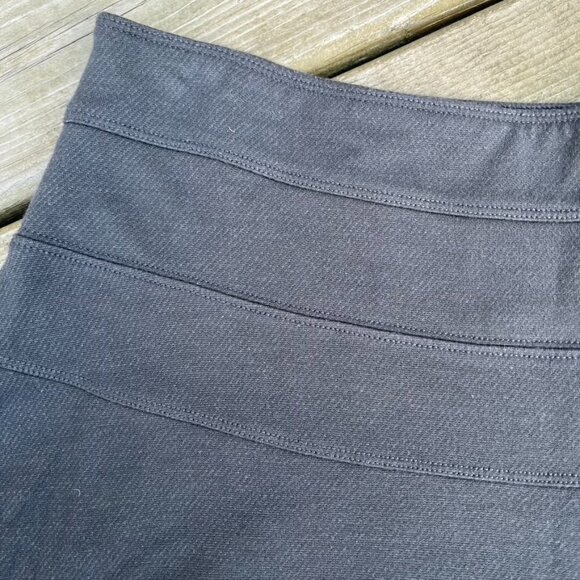Athleta Ponte Twill skirt a-line green gray side zip Size 8 - Picture 4 of 8